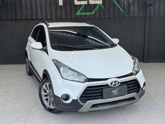HYUNDAI HB20X 1.6 16V STYLE FLEX 4P MANUAL HYUNDAI HB20X 1.6 16V STYLE FLEX 4P MANUAL